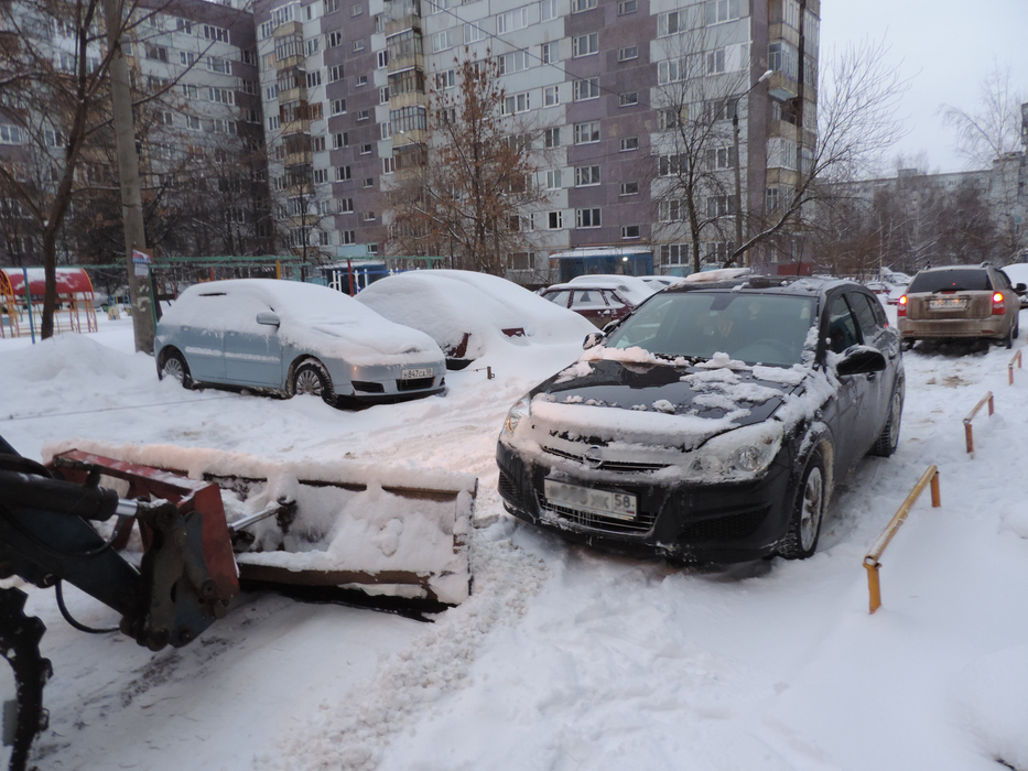 Безопасная парковка зимой фото