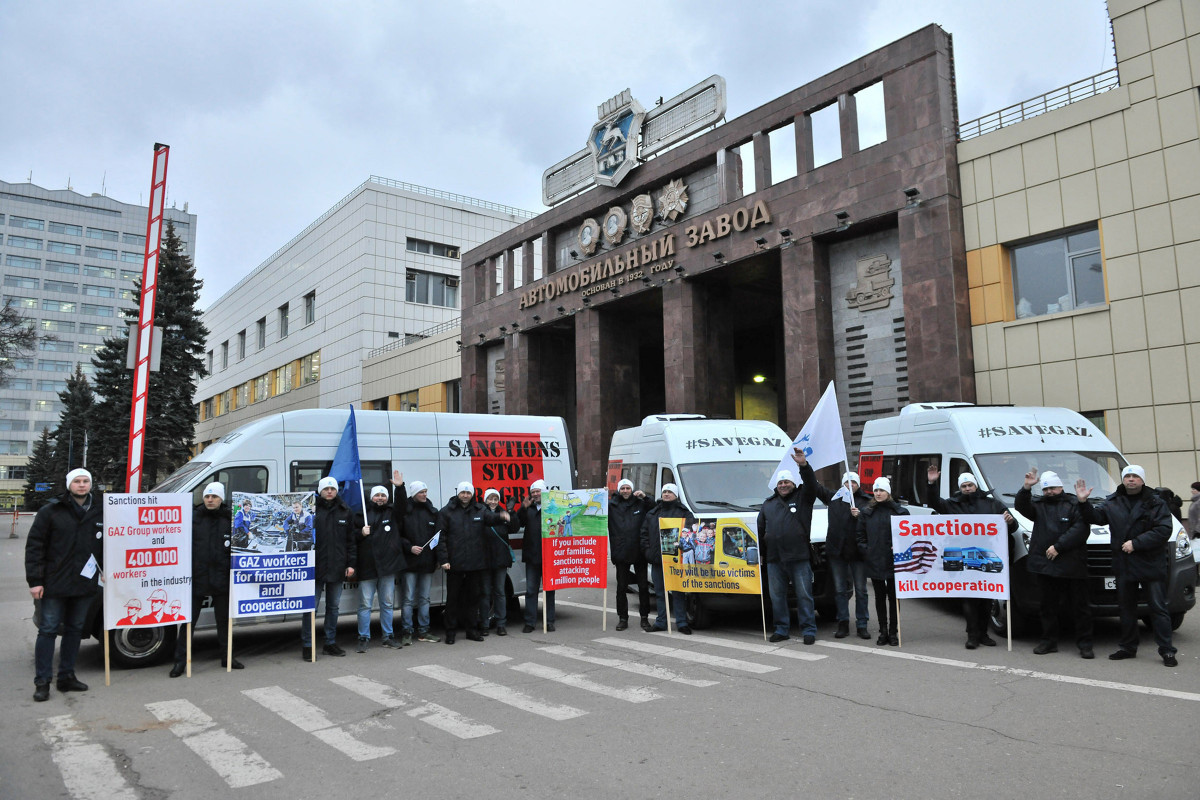  работники ГАЗа поехали протестовать в Европу