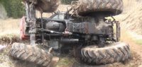 Водитель «Форда» протаранил трактор в Нижегородской области