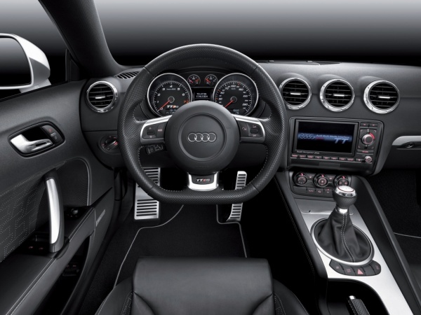 Audi TT RS фото